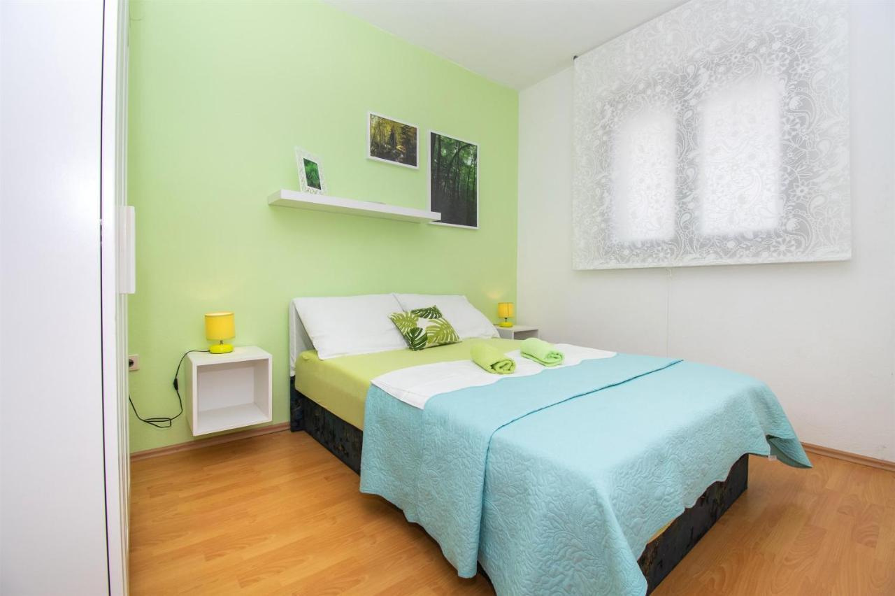 Apartments Dijana Pakoštane Exterior foto